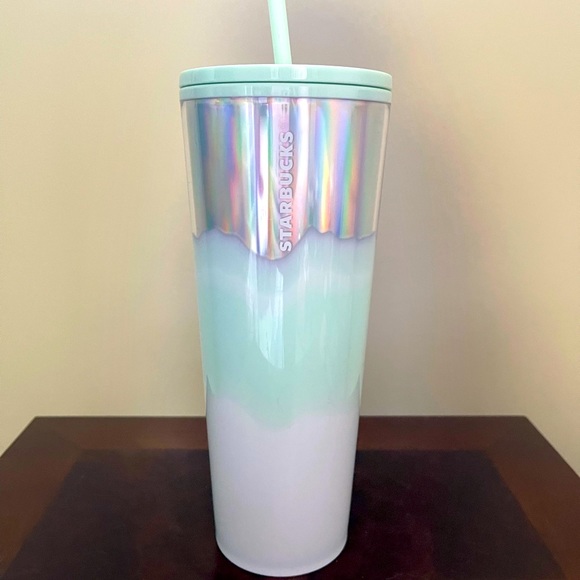COPY - Starbucks Ice Wave Winter 2021 Cold Cup - Picture 1 of 1